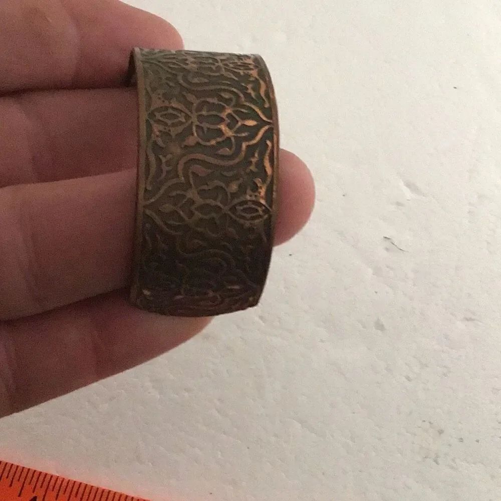 Vintage wired copper bangle bracelet
